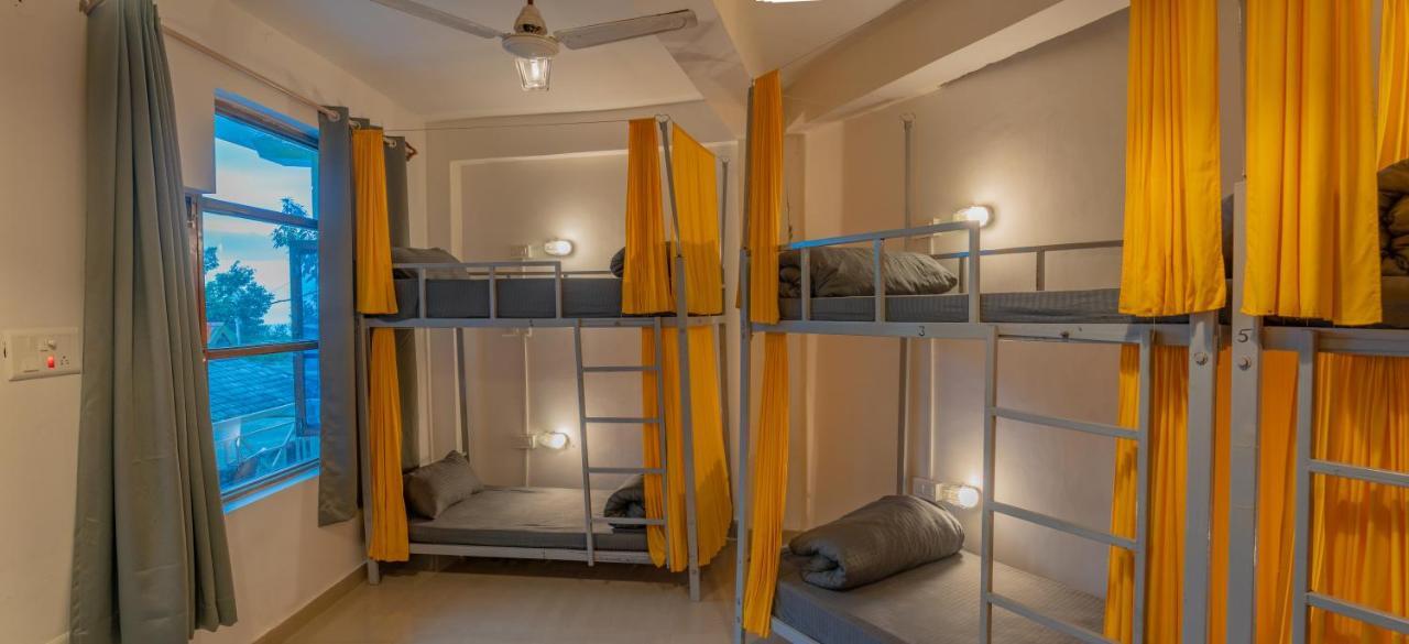 Whoopers Hostel Bir Dış mekan fotoğraf